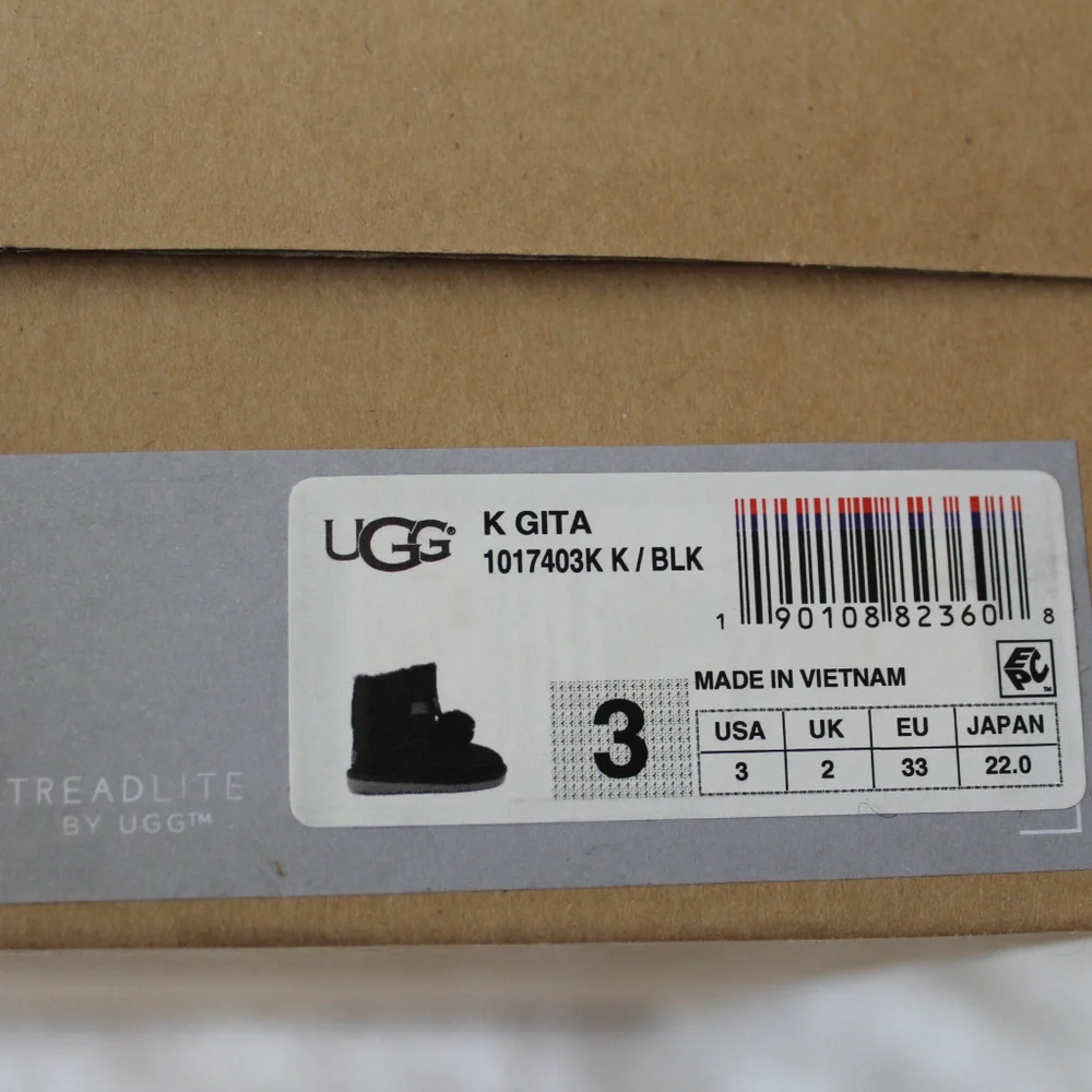 UGG GITA SUEDE‎ POM GIRLS BOOTS BLACK NEW!